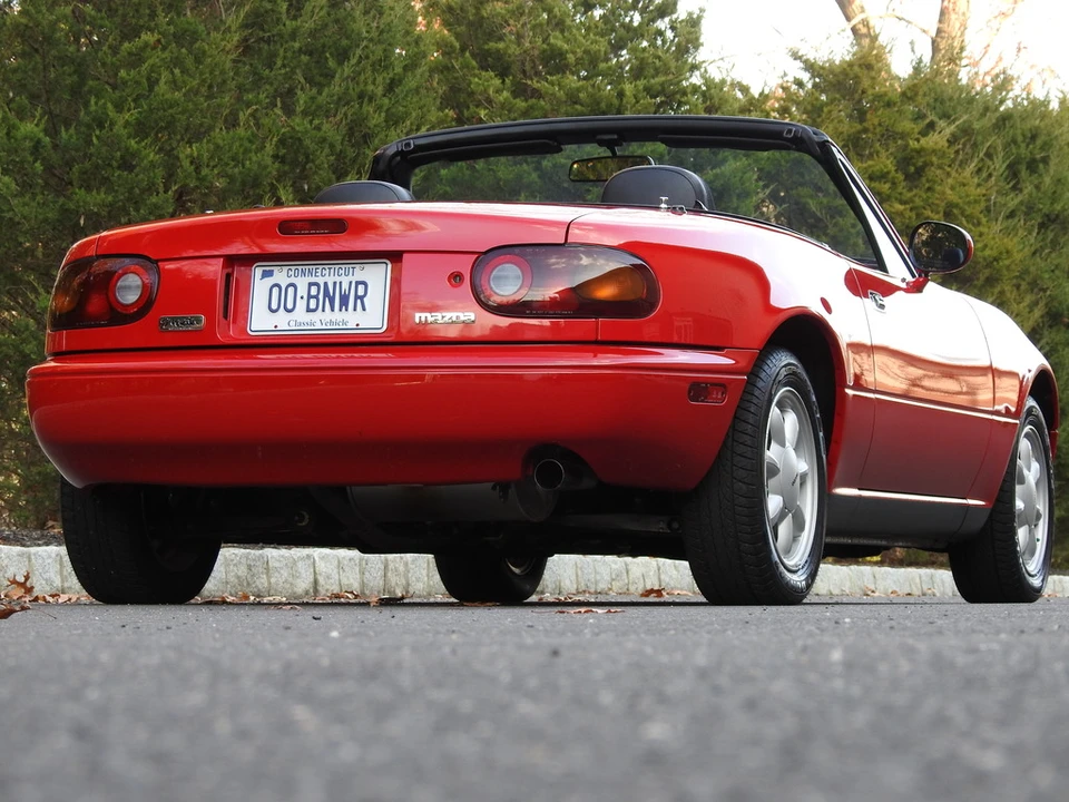 1990 Mazda NA MX-5 Miata - Image 9 of 31