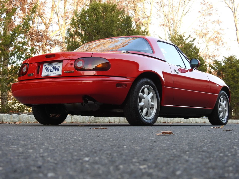 1990 Mazda NA MX-5 Miata - Image 17 of 31