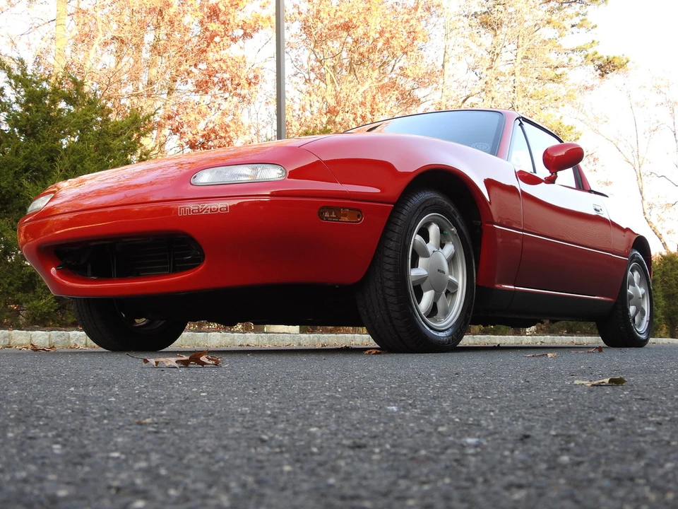 1990 Mazda NA MX-5 Miata - Image 13 of 31