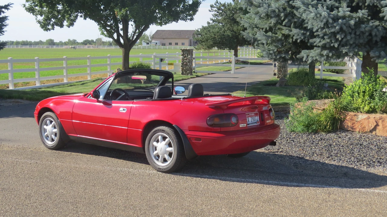 1990 Mazda NA MX-5 Miata - Image 2 of 31