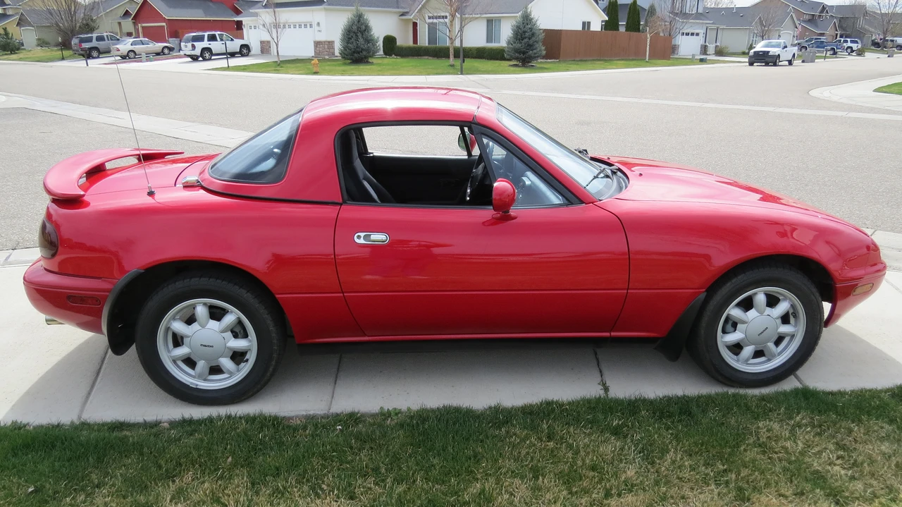 1990 Mazda NA MX-5 Miata - Image 16 of 31