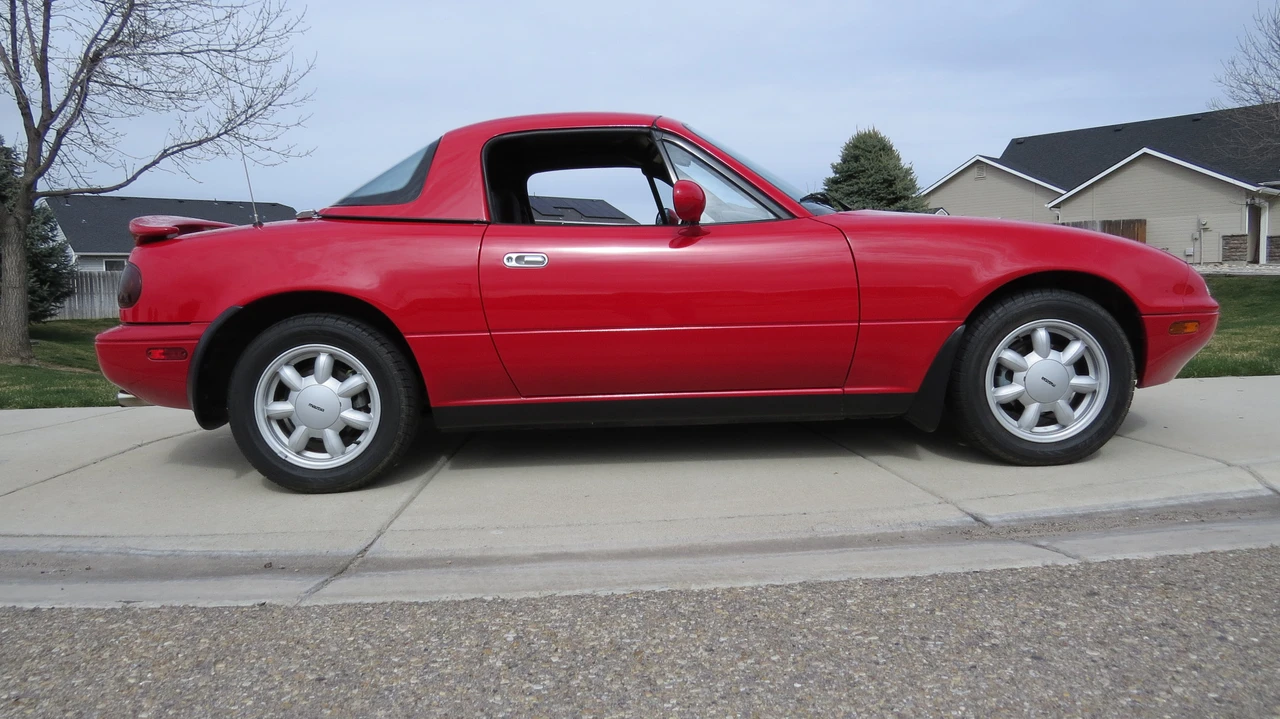 1990 Mazda NA MX-5 Miata - Image 22 of 31