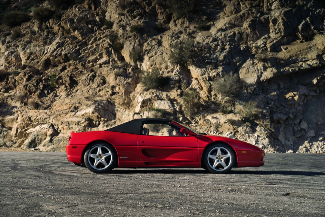 1995 Ferrari F355 Spider - Image 19 of 31