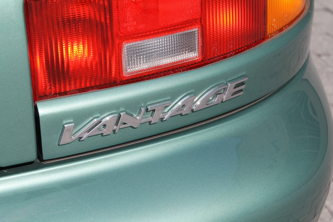 2000 Aston Martin DB7 Vantage - Image 15 of 31