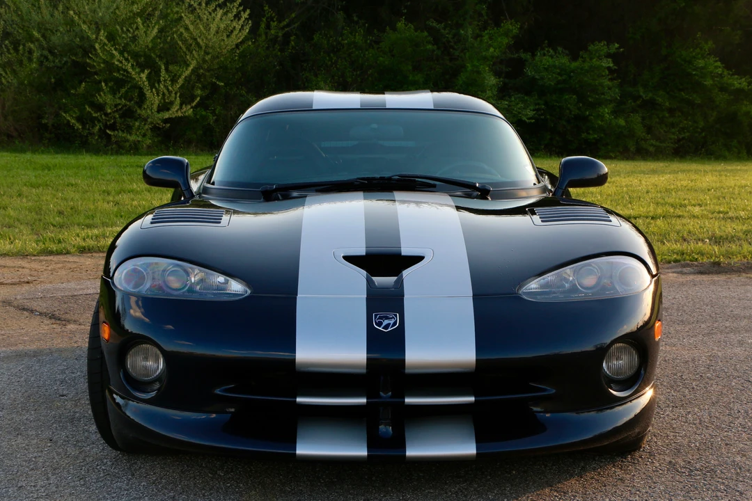 2001 Dodge Viper GTS 2nd Gen - Image 9 of 31