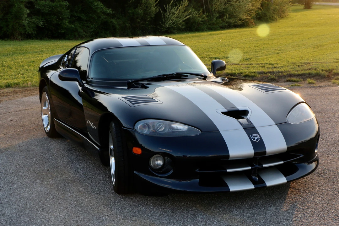 2001 Dodge Viper GTS 2nd Gen - Image 3 of 31