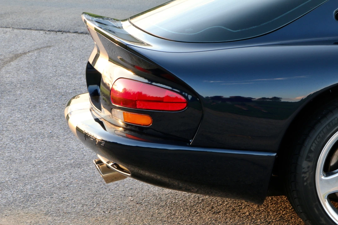 2001 Dodge Viper GTS 2nd Gen - Image 14 of 31