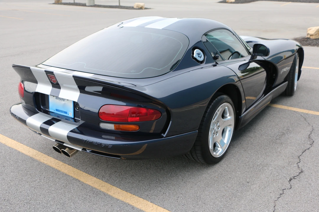 2001 Dodge Viper GTS 2nd Gen - Image 26 of 31
