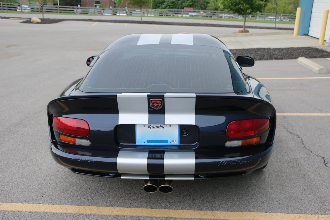 2001 Dodge Viper GTS 2nd Gen - Image 28 of 31