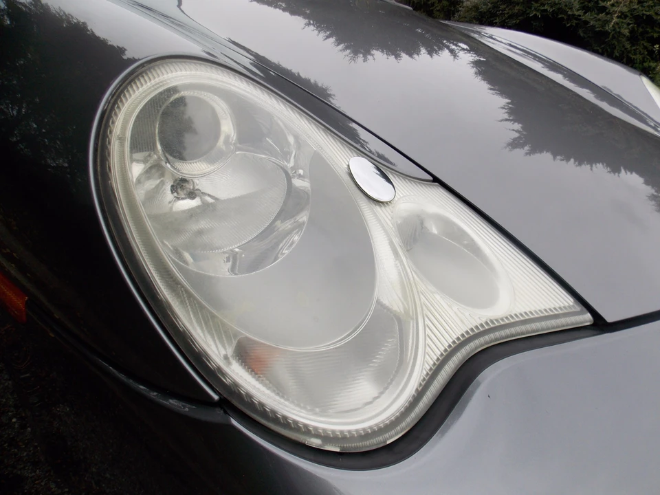 2002 Porsche 996 Carrera - Image 10 of 31