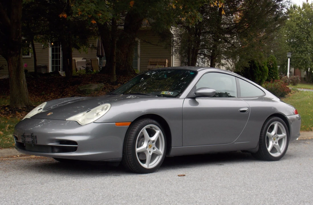 2002 Porsche 996 Carrera - Image 2 of 31