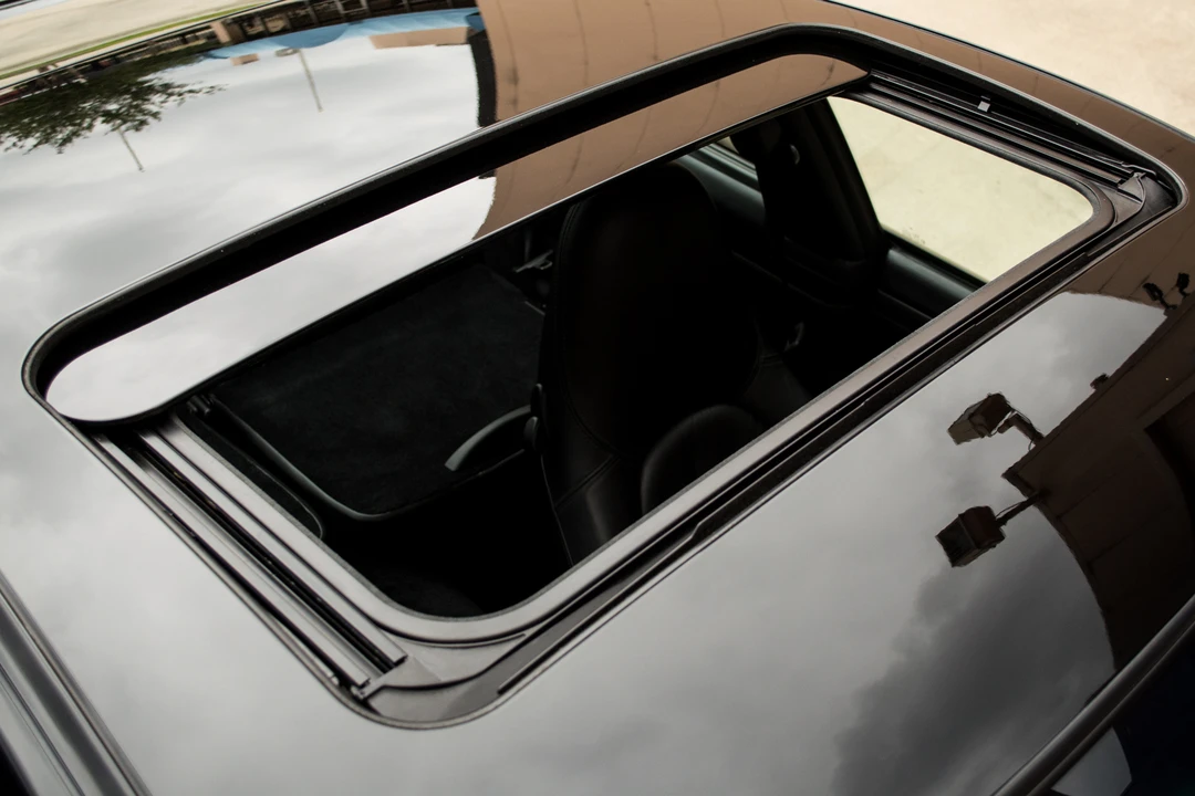 2003 Porsche 996 Turbo - Image 20 of 31