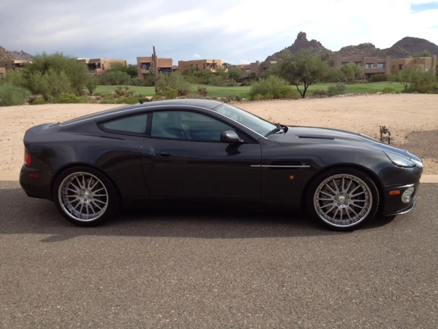 2005 Aston Martin Vanquish 1st Gen - Image 14 of 31