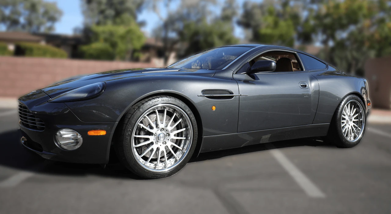 2005 Aston Martin Vanquish 1st Gen - Image 10 of 31