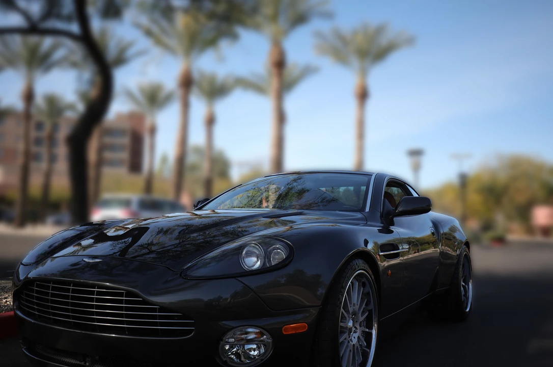 2005 Aston Martin Vanquish 1st Gen - Image 12 of 31