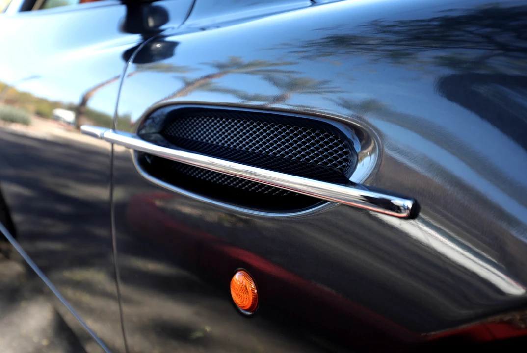 2005 Aston Martin Vanquish 1st Gen - Image 21 of 31