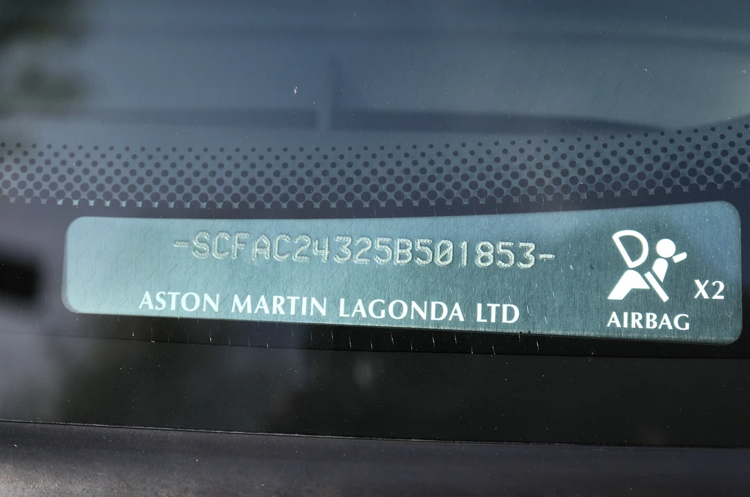 2005 Aston Martin Vanquish 1st Gen - Image 31 of 31