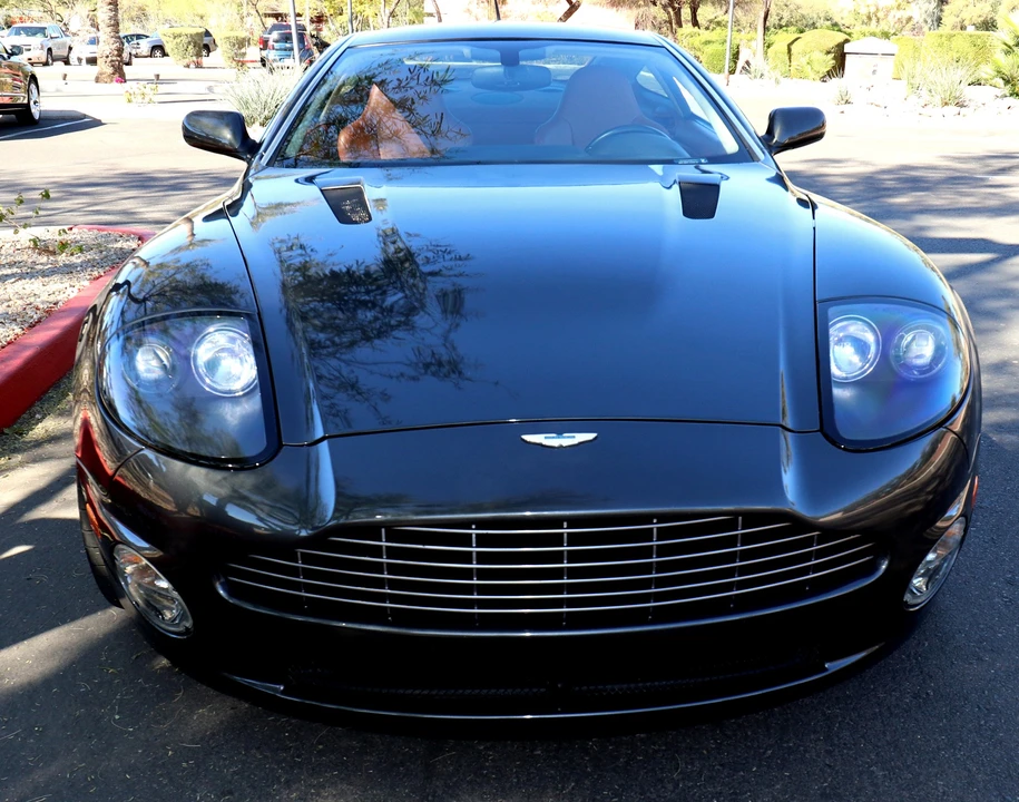 2005 Aston Martin Vanquish 1st Gen - Image 9 of 31