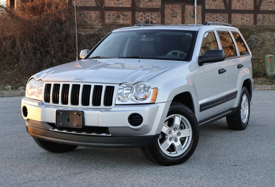 2005 Jeep WK Grand Cherokee - Image 4 of 31