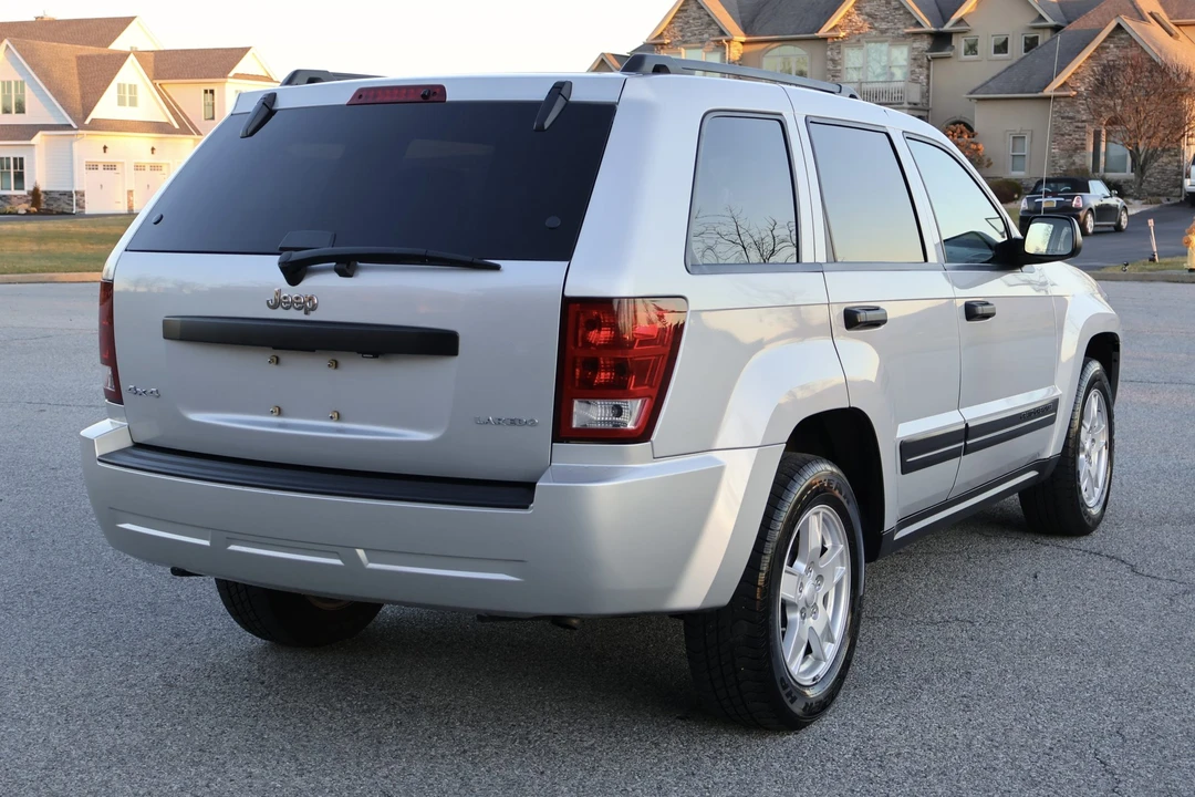 2005 Jeep WK Grand Cherokee - Image 9 of 31