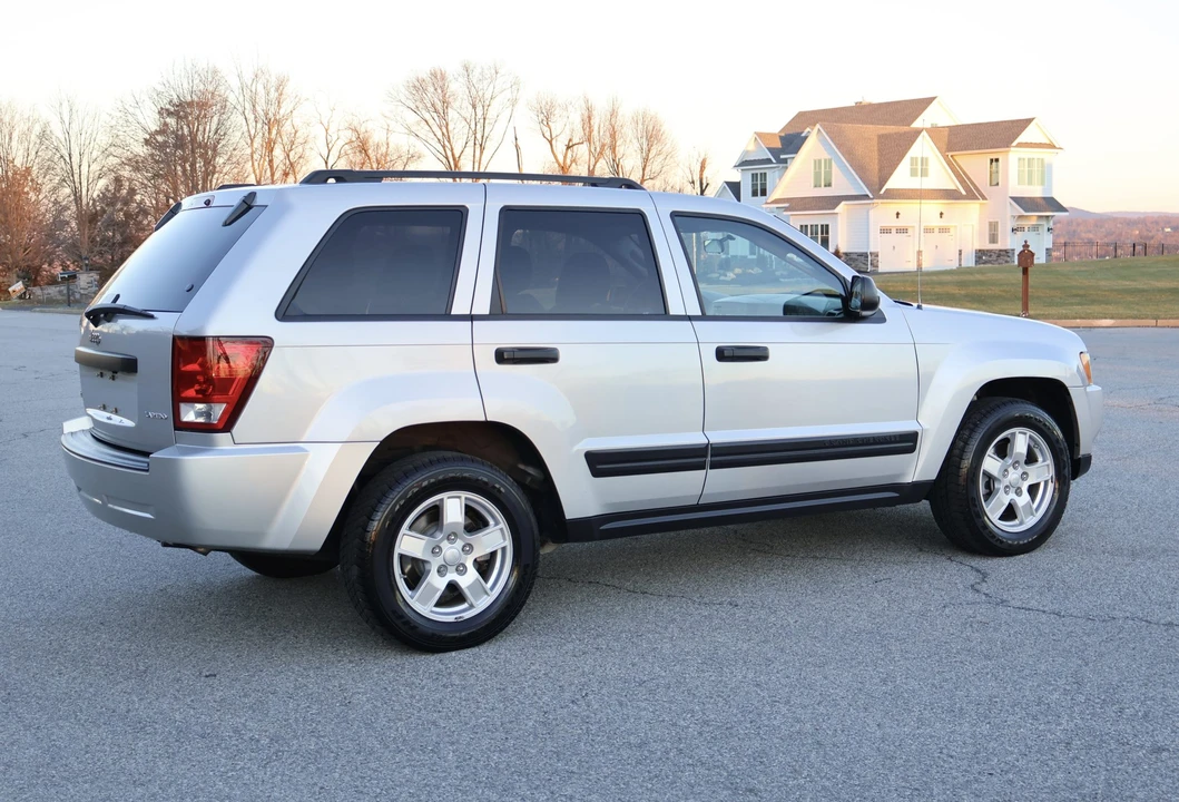 2005 Jeep WK Grand Cherokee - Image 8 of 31