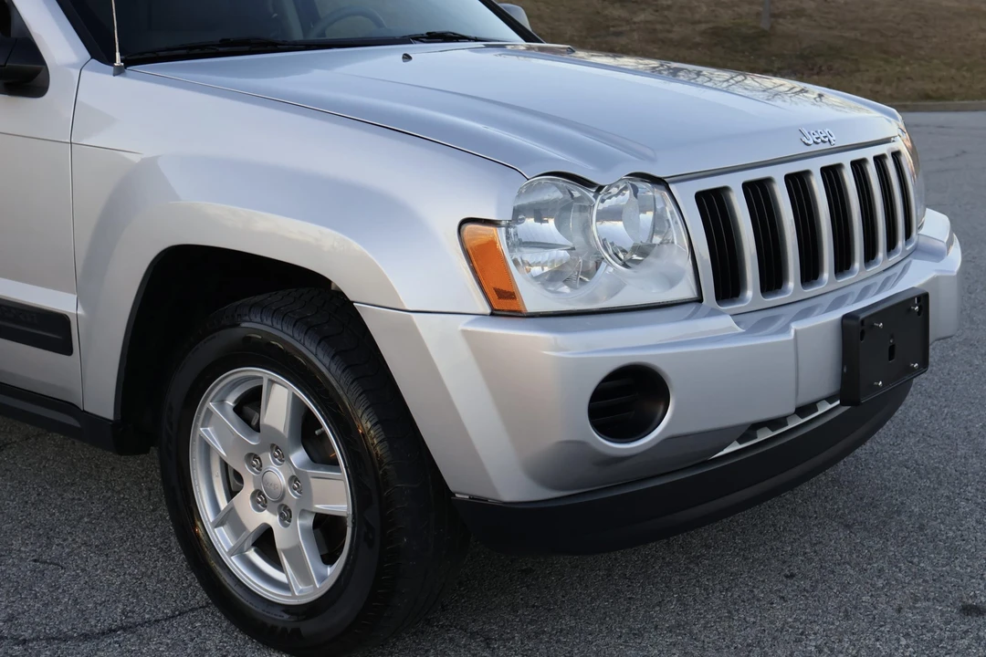 2005 Jeep WK Grand Cherokee - Image 14 of 31