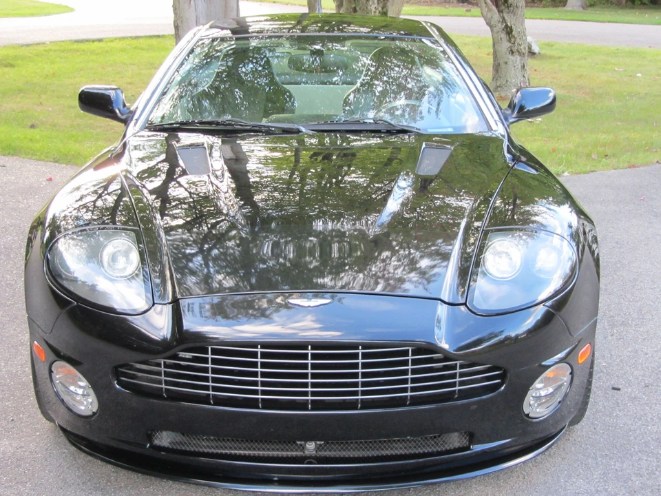 2006 Aston Martin Vanquish 1st Gen - Image 29 of 31