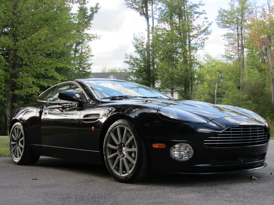 2006 Aston Martin Vanquish 1st Gen - Image 26 of 31