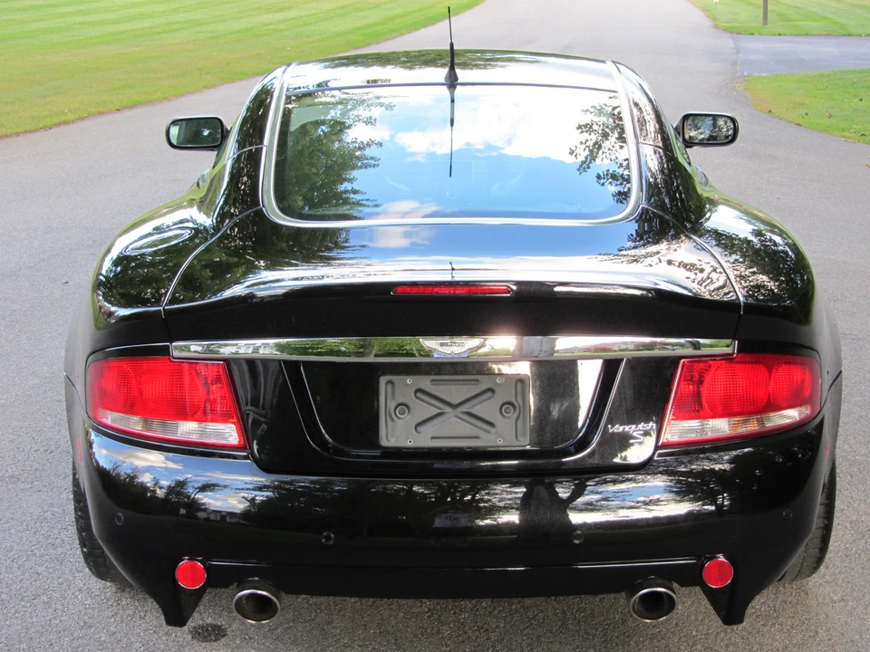 2006 Aston Martin Vanquish 1st Gen - Image 16 of 31