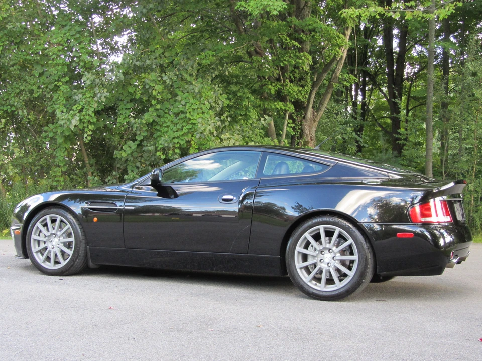 2006 Aston Martin Vanquish 1st Gen - Image 10 of 31