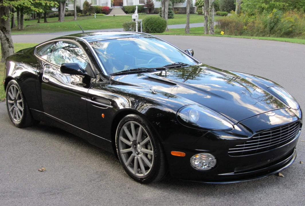 2006 Aston Martin Vanquish 1st Gen - Image 27 of 31