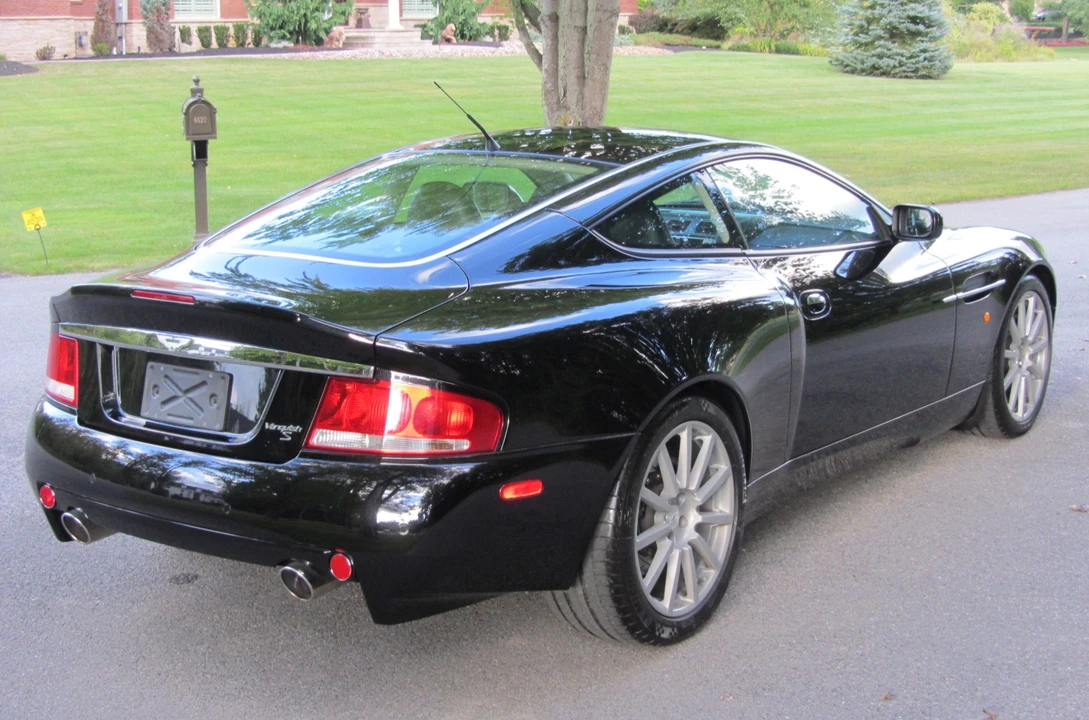 2006 Aston Martin Vanquish 1st Gen - Image 19 of 31