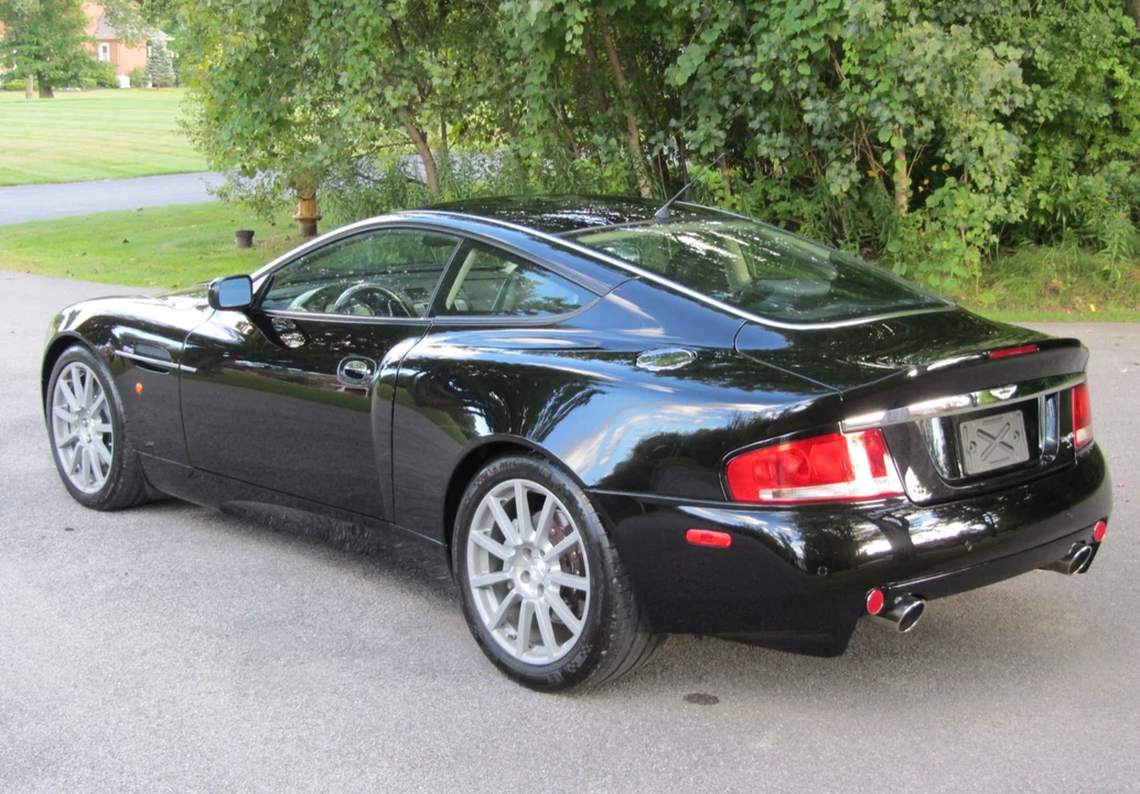 2006 Aston Martin Vanquish 1st Gen - Image 13 of 31