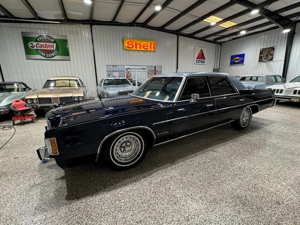 1975 Chrysler Newport - Image 2 of 31