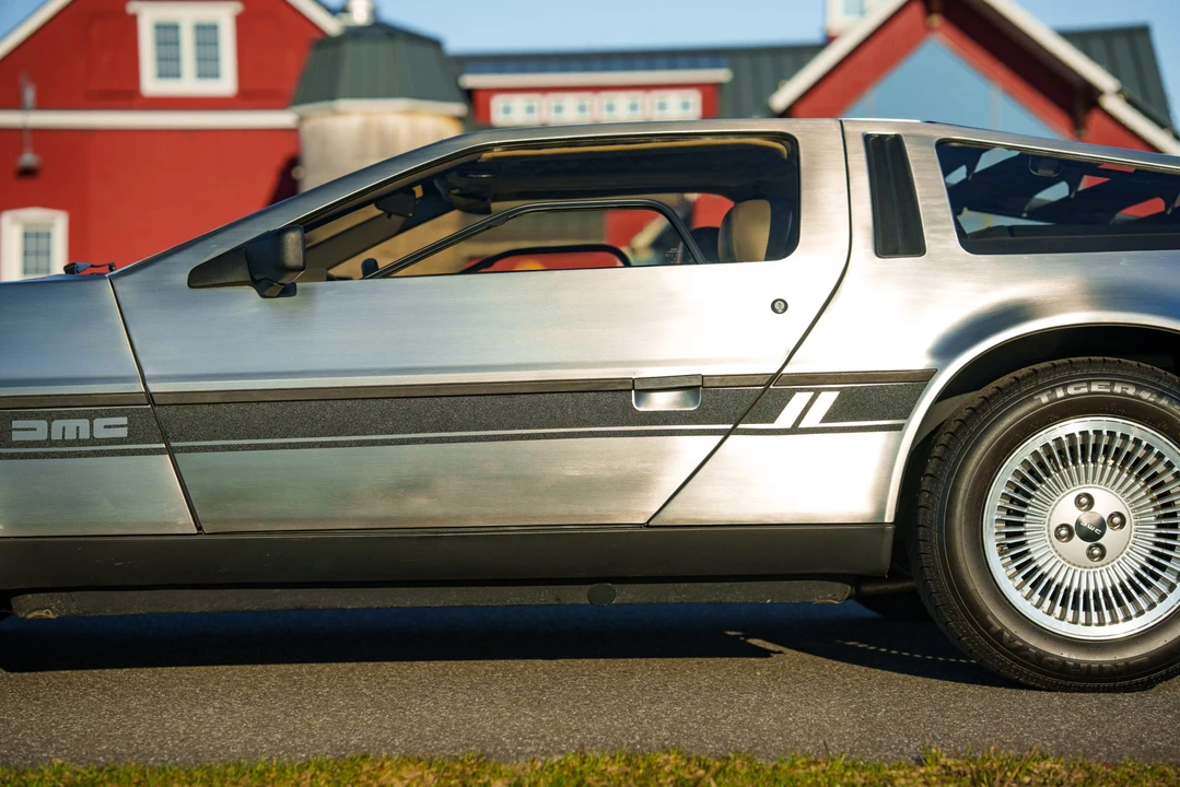1981 DeLorean DMC-12 - Image 29 of 31