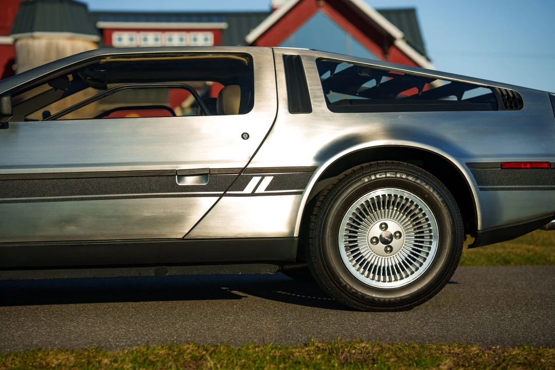 1981 DeLorean DMC-12 - Image 30 of 31