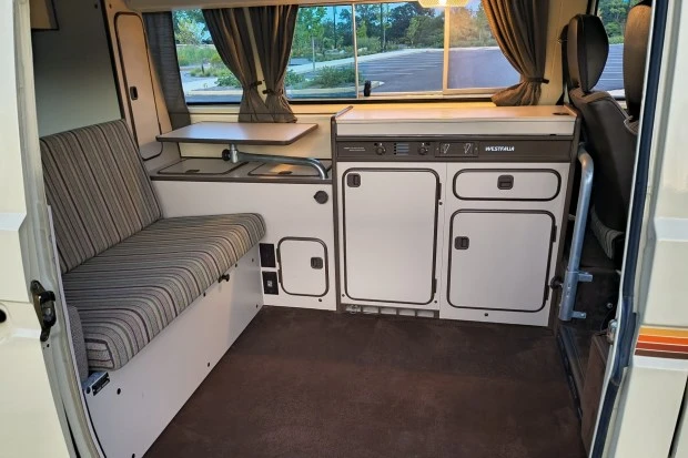 1982 Volkswagen Vanagon - Image 5 of 8