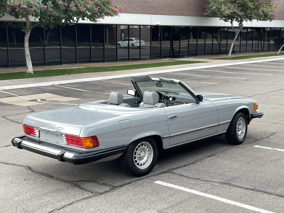 1984 Mercedes-Benz R107 SL-Class - Image 28 of 31