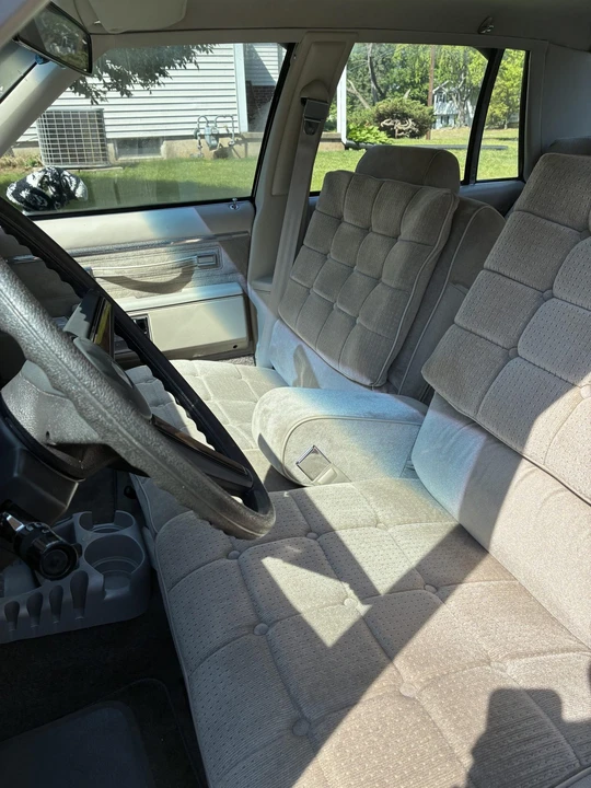 1984 Pontiac Parisienne - Image 22 of 31
