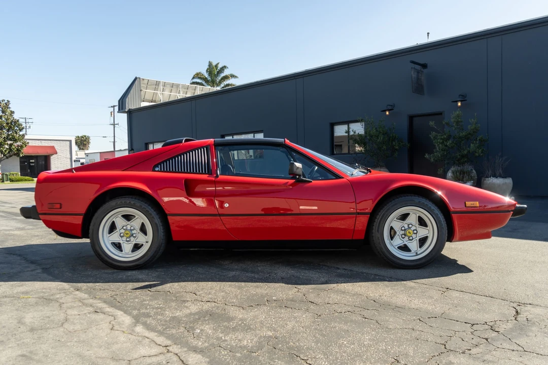 1985 Ferrari 308 GTS QV - Image 13 of 31