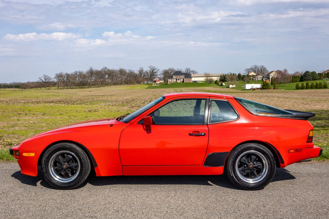 1985 Porsche 944 - Image 5 of 31