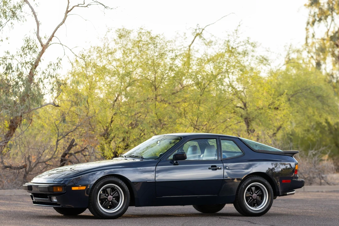 1985 Porsche 944 - Image 18 of 31