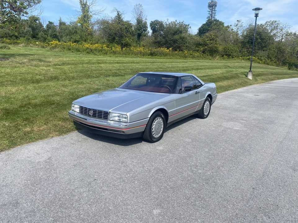 1987 Cadillac Allante - Image 8 of 31