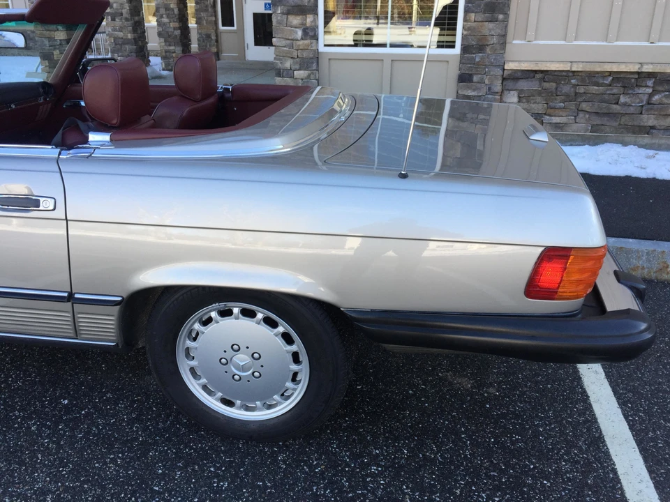 1988 Mercedes-Benz R107 SL-Class - Image 24 of 31