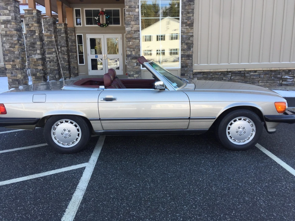 1988 Mercedes-Benz R107 SL-Class - Image 25 of 31