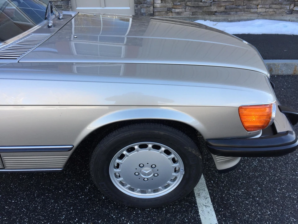 1988 Mercedes-Benz R107 SL-Class - Image 28 of 31