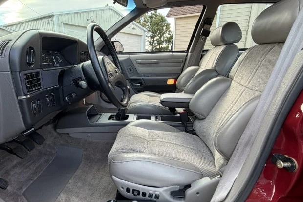 1989 Ford Taurus SHO 1st Gen - Image 4 of 8