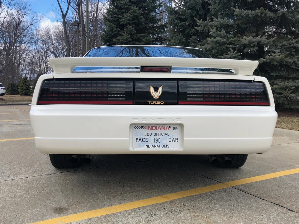 1989 Pontiac Firebird Trans Am 3rd Gen - Image 10 of 31