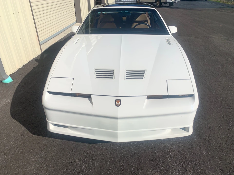 1989 Pontiac Firebird Trans Am 3rd Gen - Image 5 of 31