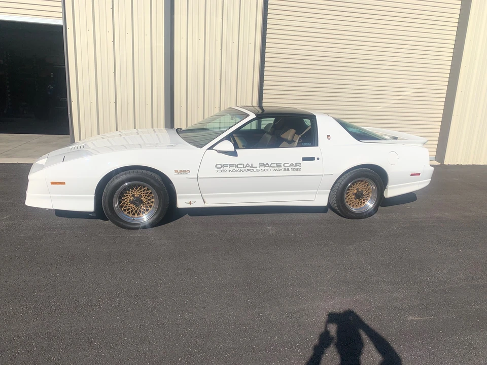 1989 Pontiac Firebird Trans Am 3rd Gen - Image 8 of 31